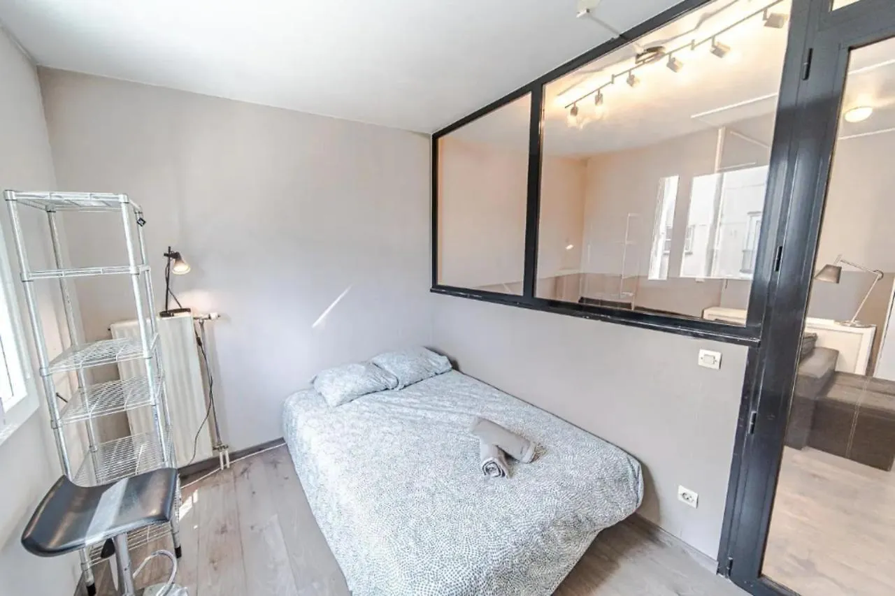 Apartment Nice 34 M Near La Confluence Lyon