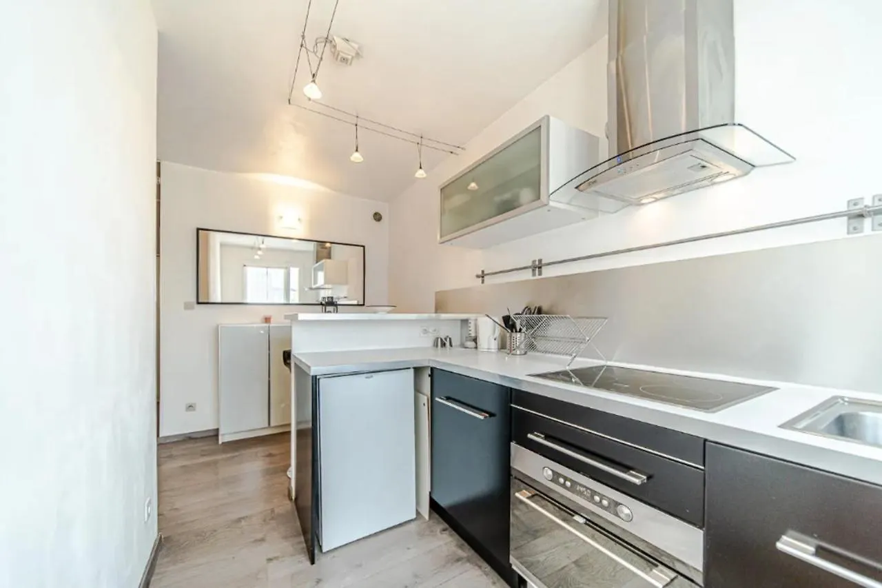 Nice 34 M Near La Confluence Lyon Apartment